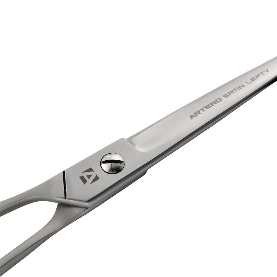 Ciseaux microdentés Artero Satin gaucher : gros plan sur la lame microdentée