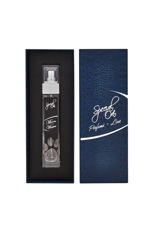 Parfum de Luxe, by Special One - Petdesign.fr Endemik Sas Moon Water Bain pour chien en France, produit de haute qualité