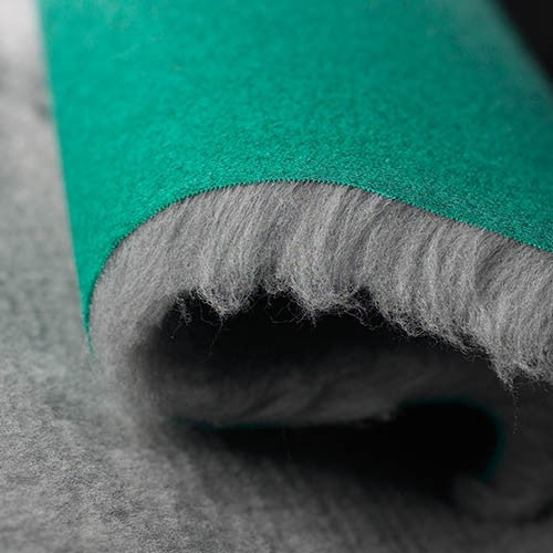 Tapis absorbant VETBED - Deux Tailles au Choix - épaissseur 2 000 gr / m - Petdesign.fr Setter Bakio S.L. Vie Quotidienne pour chien en France, produit de haute qualité