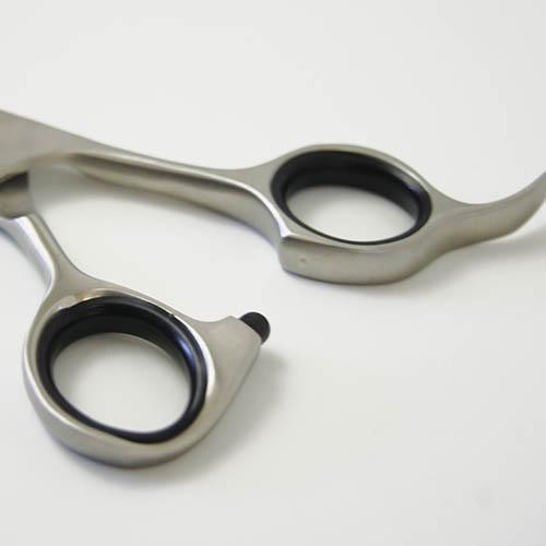 Ciseaux Droits 21,5cm Ibá Glamour 440c - Petdesign.fr Setter Bakio S.L. Toilettage pour chien en France, produit de haute qualité