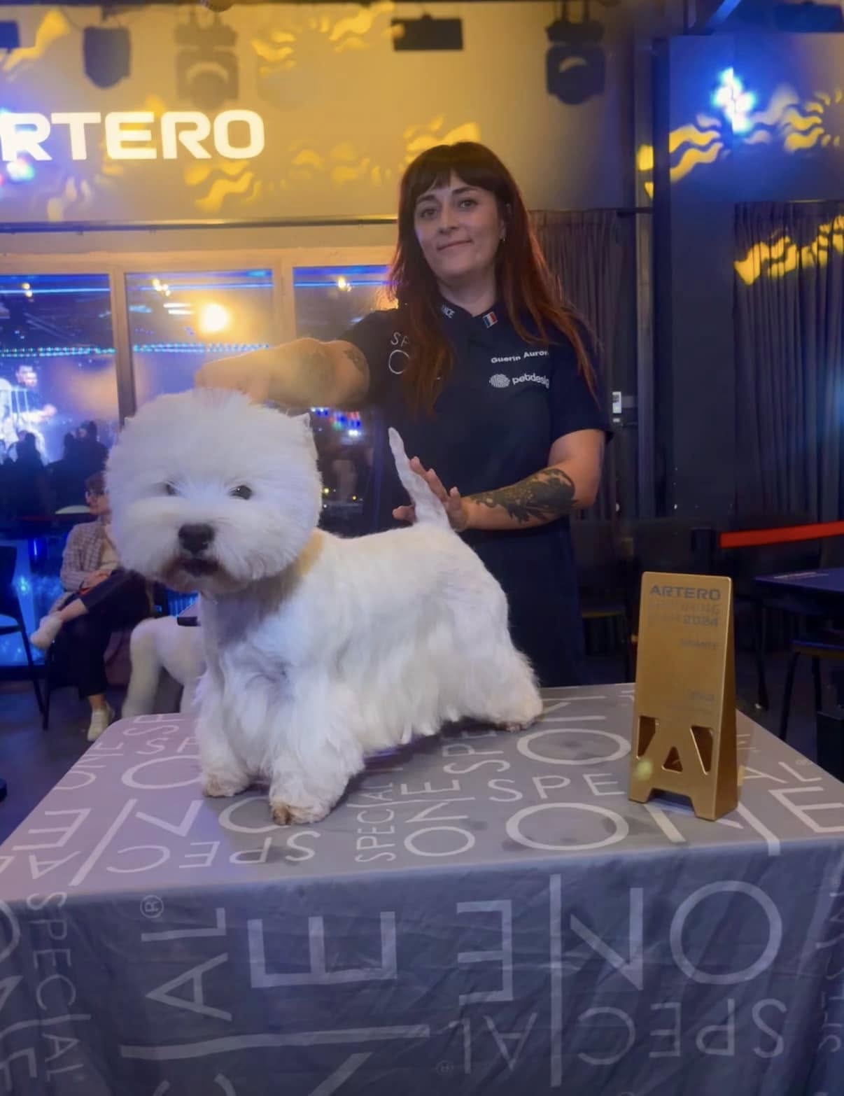 Les toiletteurs Special One brillent lors du Artero Grooming Slam 2024
