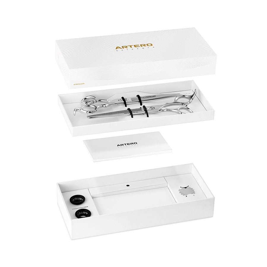 Set de ciseaux Artero One : coffret ouvert avec les deux ciseaux