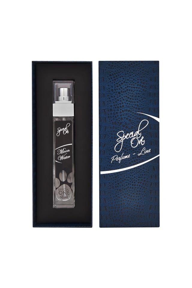 Parfum de Luxe, by Special One - Petdesign.fr Endemik Sas Moon Water Bain pour chien en France, produit de haute qualité