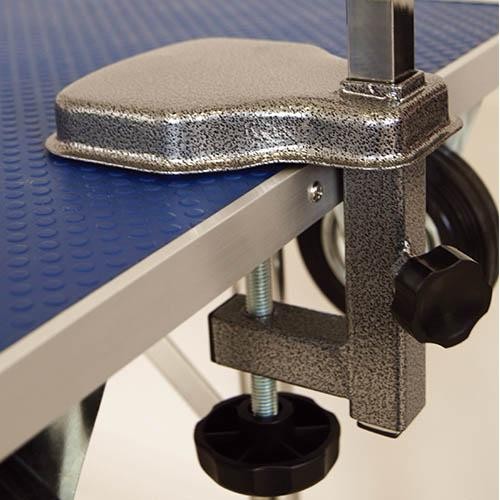 Table Pliable avec Roues Intégrée - 2 en 1 Trolley Expos - Petdesign.fr Setter Bakio S.L. Toilettage pour chien en France, produit de haute qualité